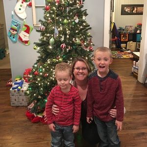 Meet your Posher, Dana